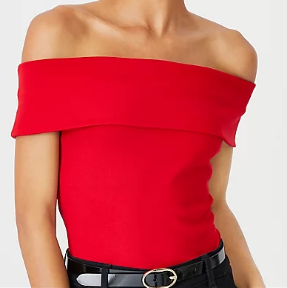 NEW Ann Taylor, Red Off-the-Shoulder top Size M
